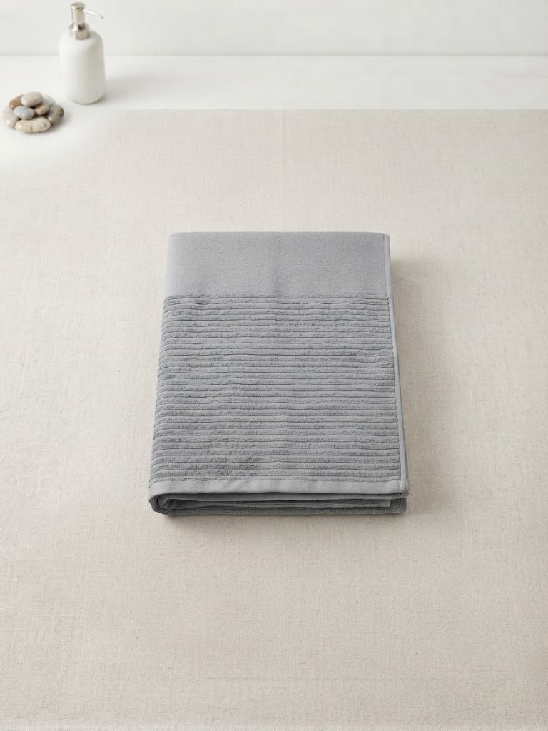 Ribbed Cotton Bath Towel – Ultra-Absorbent & Plush Solid Grey
